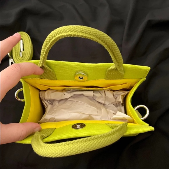 Brandon Blackwood Lime Green Canvas ESR Tote - Picture 8 of 10